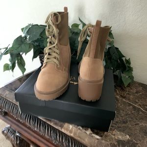 🔥Hot Sale🔥Woman Winter Combat Boots. Size: 10